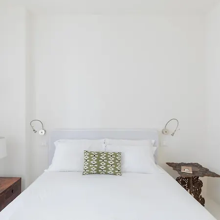 Apartment Iflat Charming & Comfy In The Heart Of *